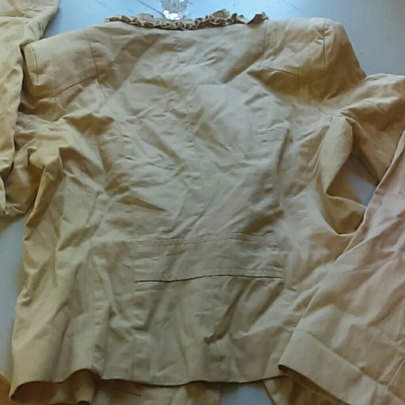 Adorable Fall Jacket - Picture 8 of 8